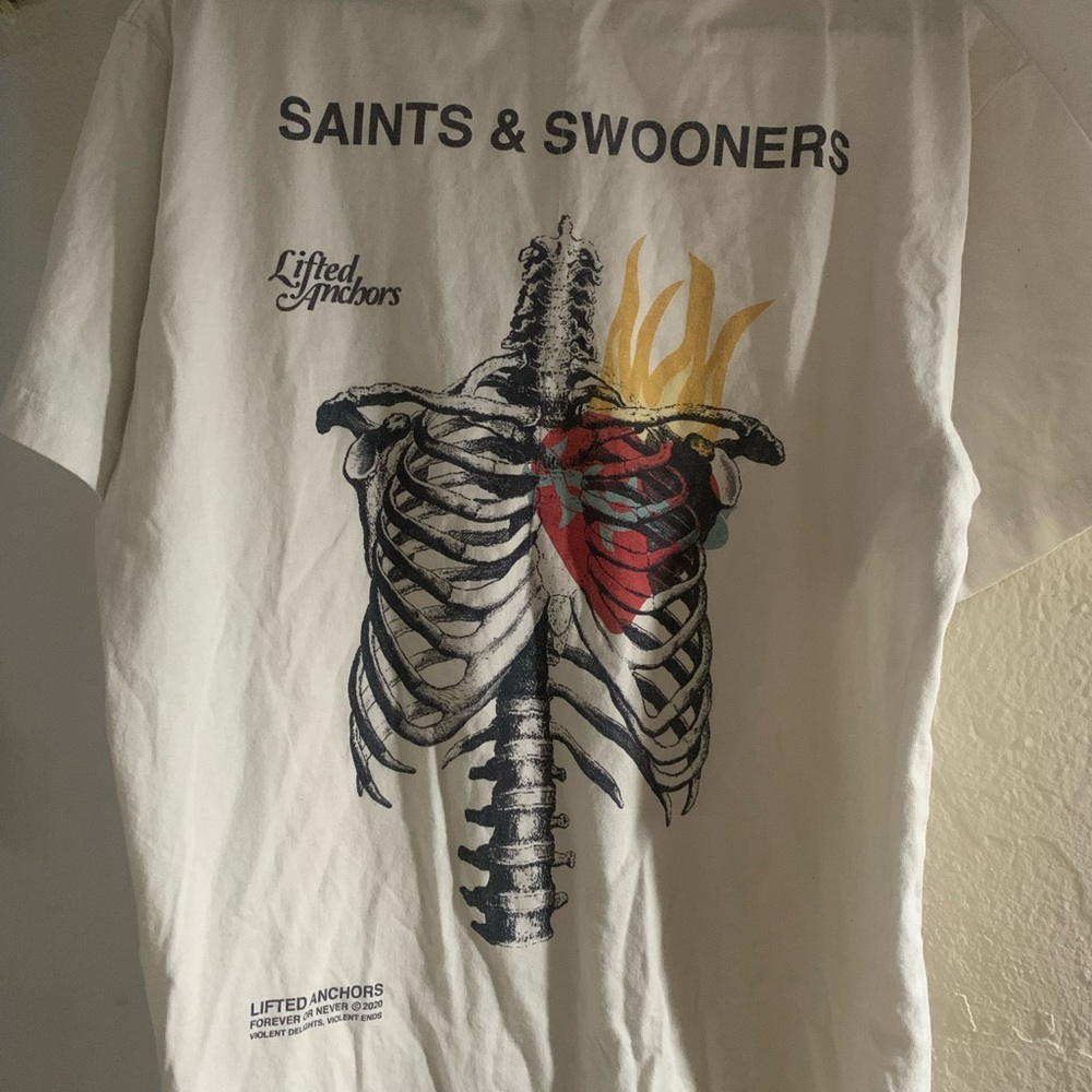 lifted anchors t-shirt